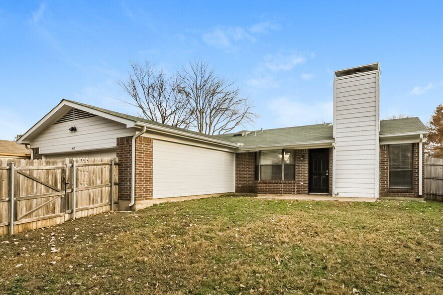 Building Photo - 907 Cedar Run Dr