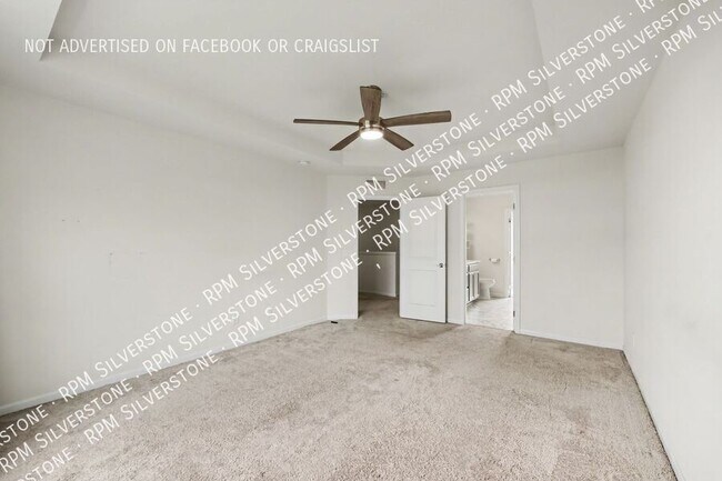 Building Photo - 8727 Pioneer St