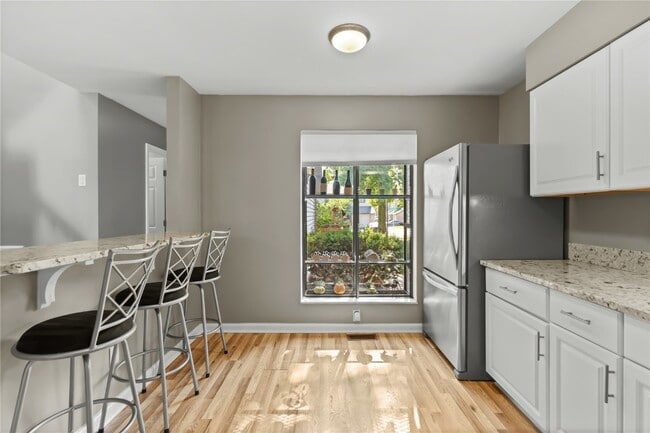 Building Photo - 1707 Thorny Briar Dr