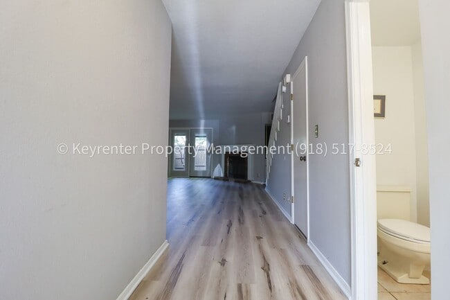 Building Photo - 6246 S Yorktown Pl