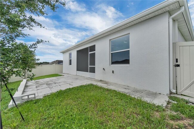 Building Photo - 920 Serchio St