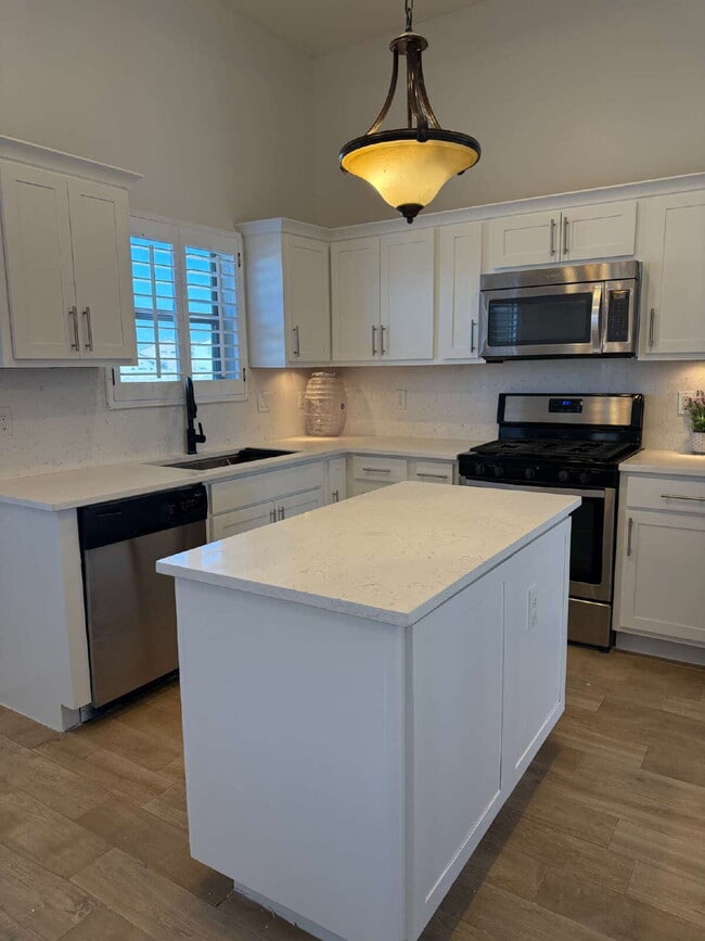 Building Photo - 3045 Woodhead