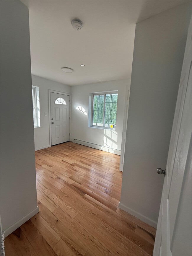 Building Photo - 90-26 138th Pl