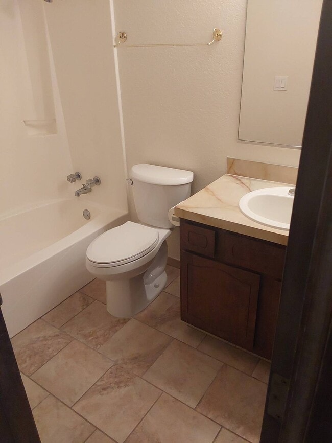 Building Photo - 909 44th Ave Ct