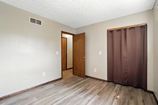 Building Photo - 5 Keene Dr