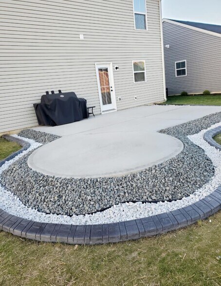 Building Photo - 8511 Fownes Ln