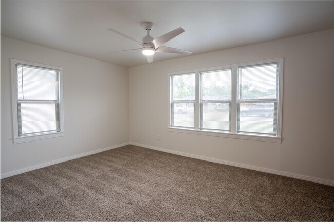 Building Photo - 3808 33rd St