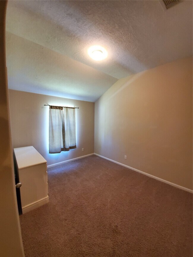 Building Photo - 3679 Piney Point Rd