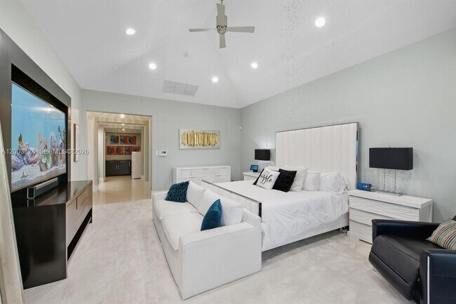 Building Photo - 720 Isle of Palms Dr