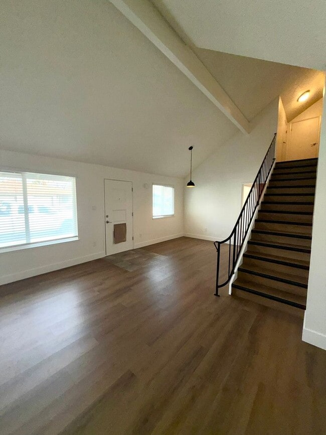 Building Photo - 1643 York Wy