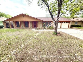 Building Photo - 4922 Lambeth Dr