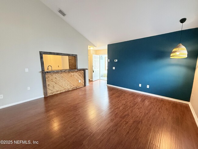 Building Photo - 14349 Courtney Woods Ln