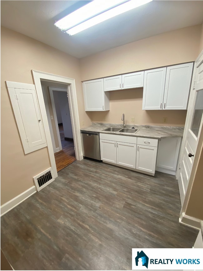 Building Photo - Cute 2 bed Bungalow!