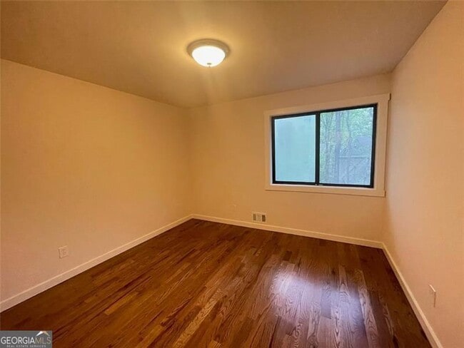 Building Photo - 645 Mt Victoria Pl