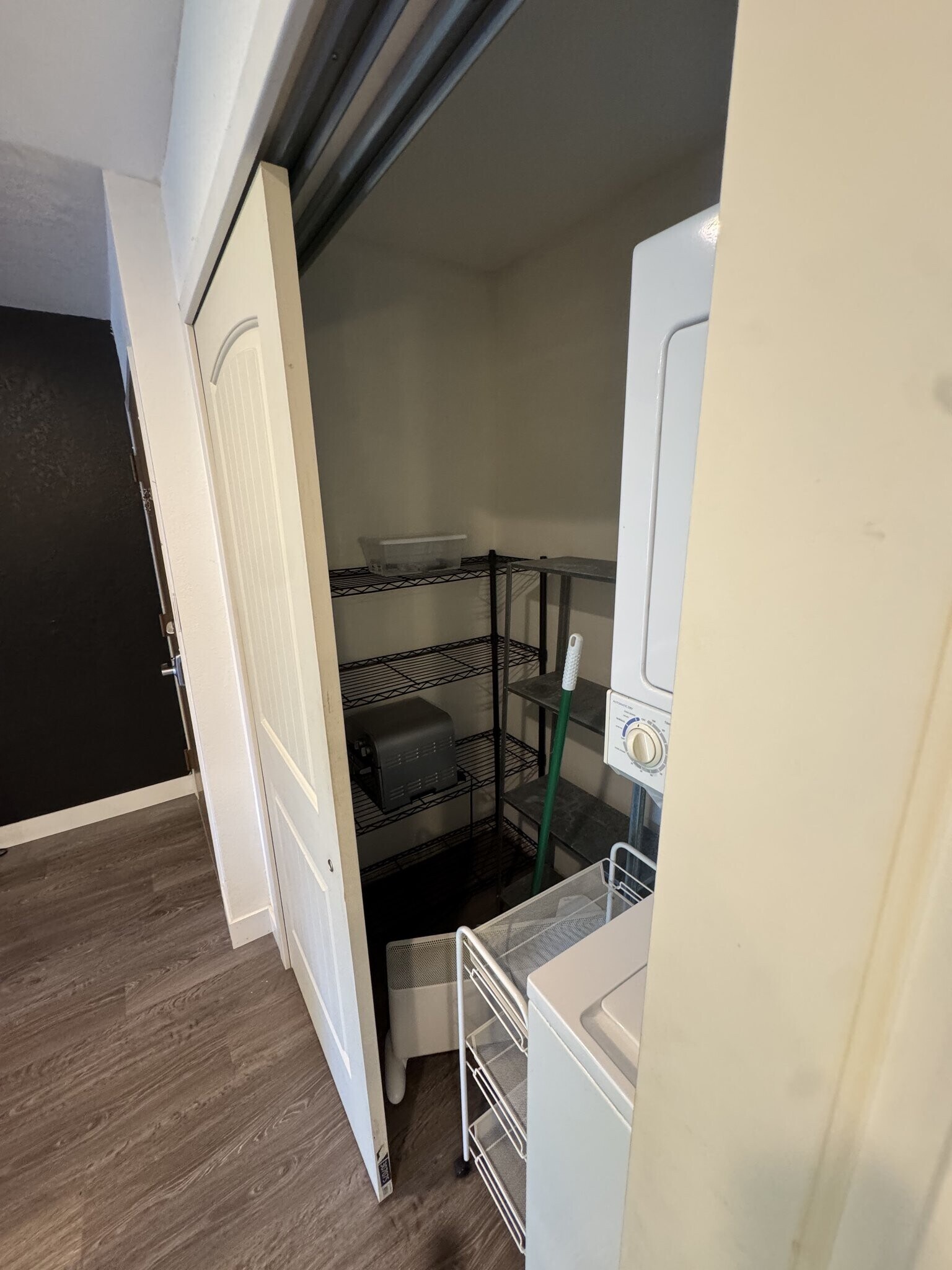 Building Photo - 110 S 800 E