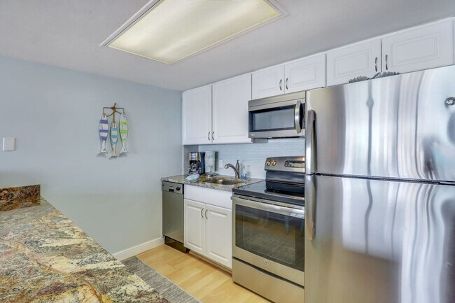 Building Photo - 260 Southbay Dr
