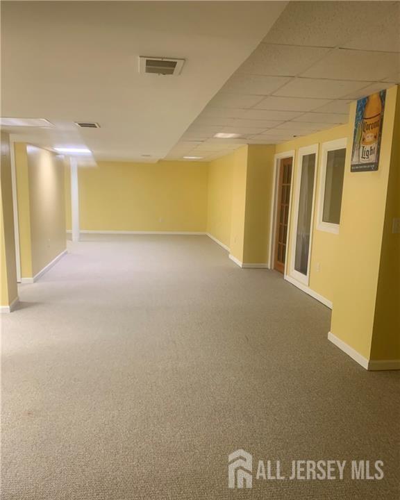 Building Photo - 22 Arbutus Way