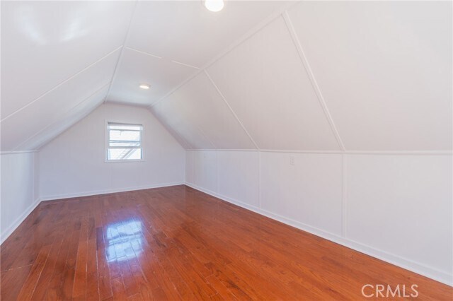 Building Photo - 1305 Oak Ave