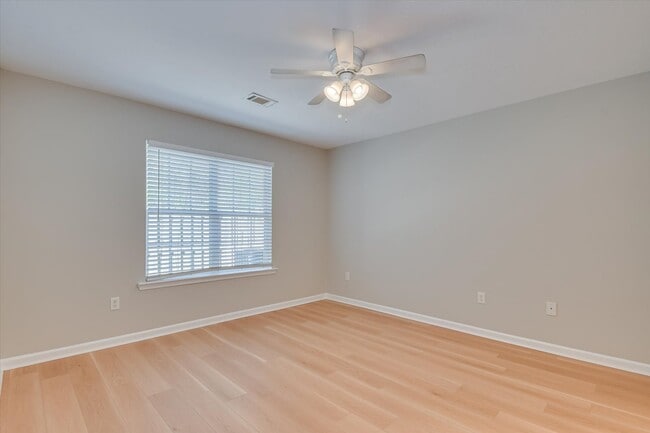 Building Photo - 1206 Bison Way