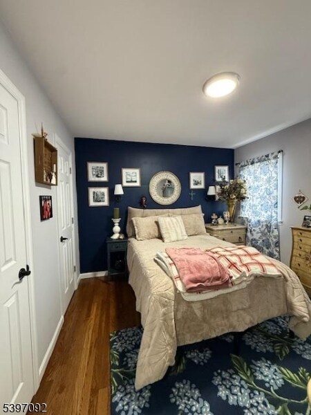 Primary Photo - 827 Hobson St