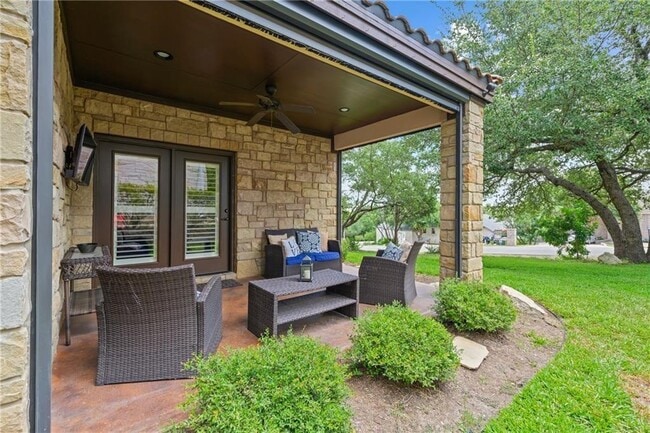Building Photo - 110 Oak Glen Cove