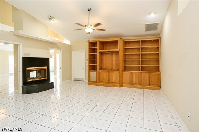 Building Photo - 1040 Moon Lake Dr