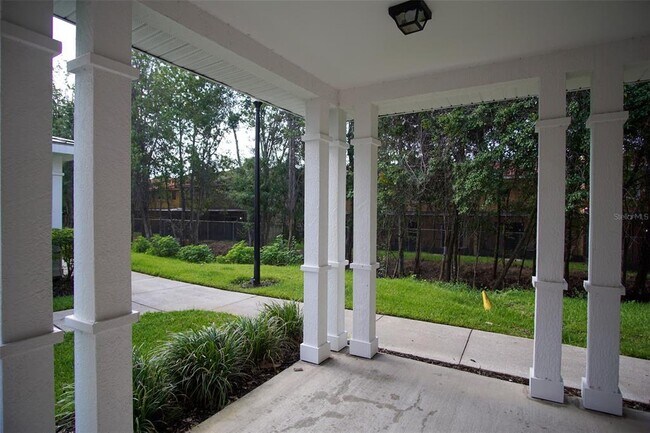 Building Photo - 5004 Mangrove Alley