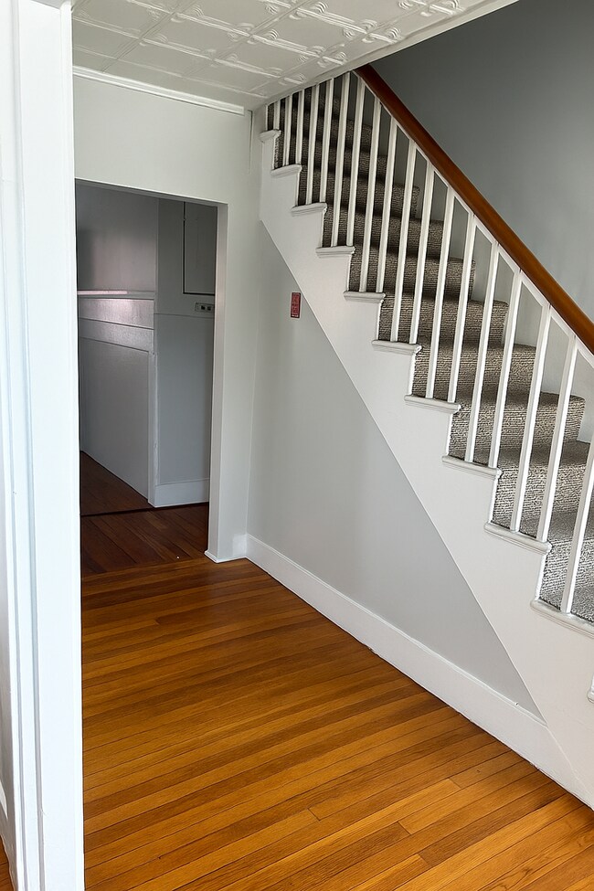 Building Photo - Spacious 4-Bedroom, 2-Bath Townhouse in Downtown Ware, MA