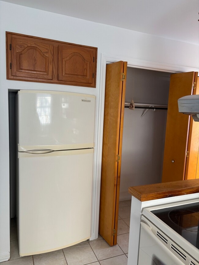 Building Photo - 3301 A