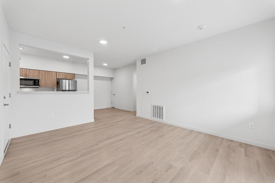 Building Photo - Cascade Creek Apartments