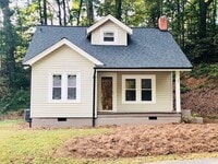 Building Photo - NO HUD NO SECTION 8 ACCEPTED  - COMPLETELY...