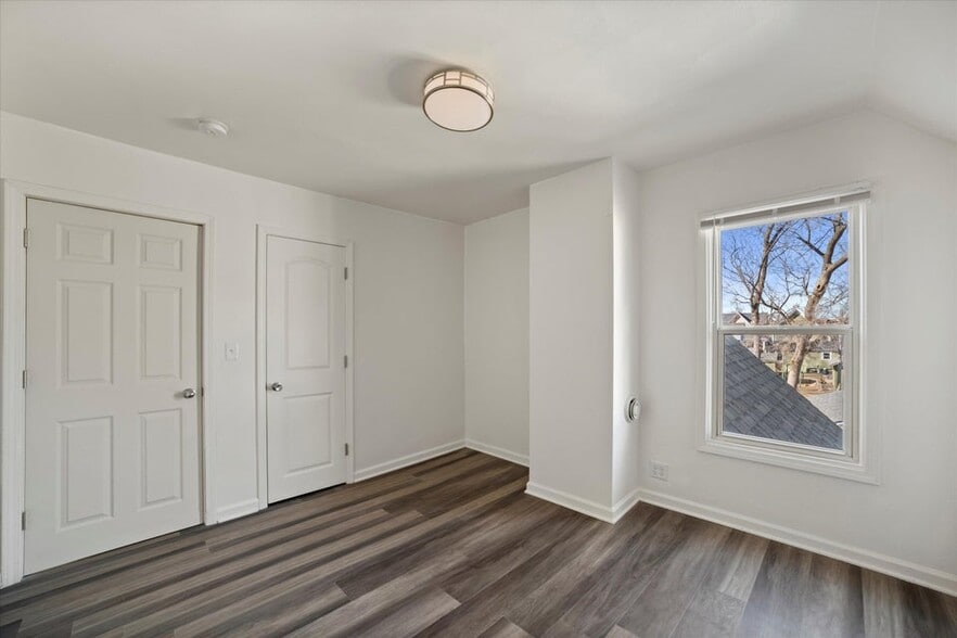 Building Photo - 138 Carroll St