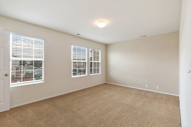Building Photo - 7475 Countryside Grove
