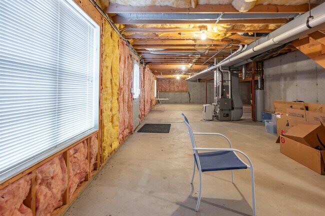 Building Photo - 4 Myopia Ln