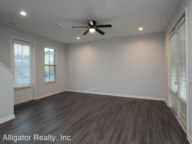 Building Photo - 4 br, 4 bath House - 608 SW 5th Terrace