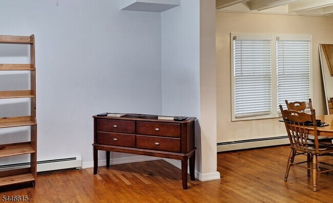 Building Photo - 175 Delavan Ave