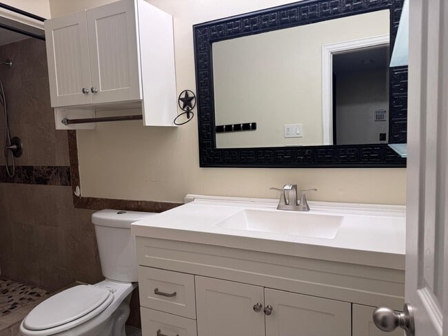 Building Photo - 15602 Camino Del Sol Dr
