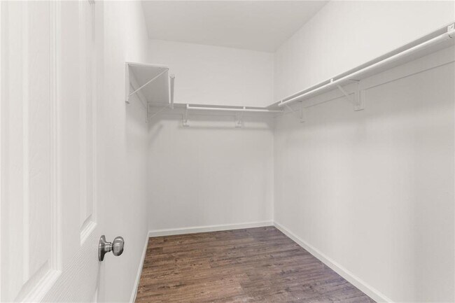Building Photo - 5307 Groveton St
