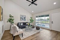 Building Photo - Charming Remodeled 2-Bed / 1.5-Bath Condo ...