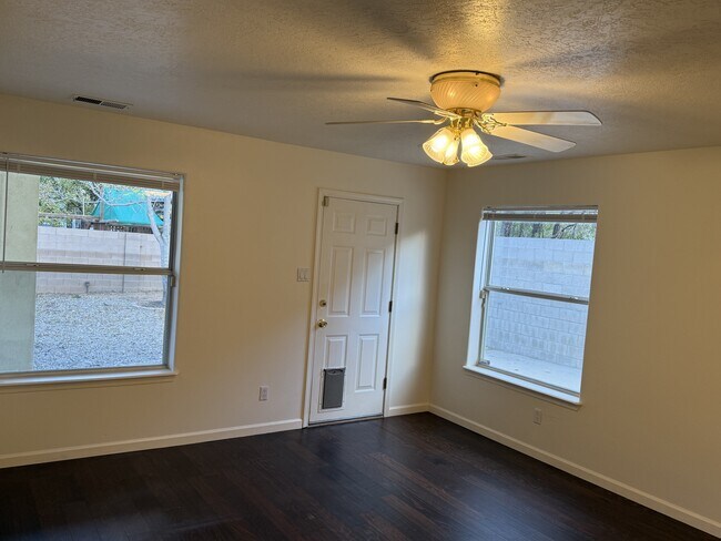 Building Photo - 10538 Olympic St NW