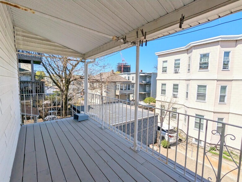 Building Photo - 71 Pennsylvania Ave