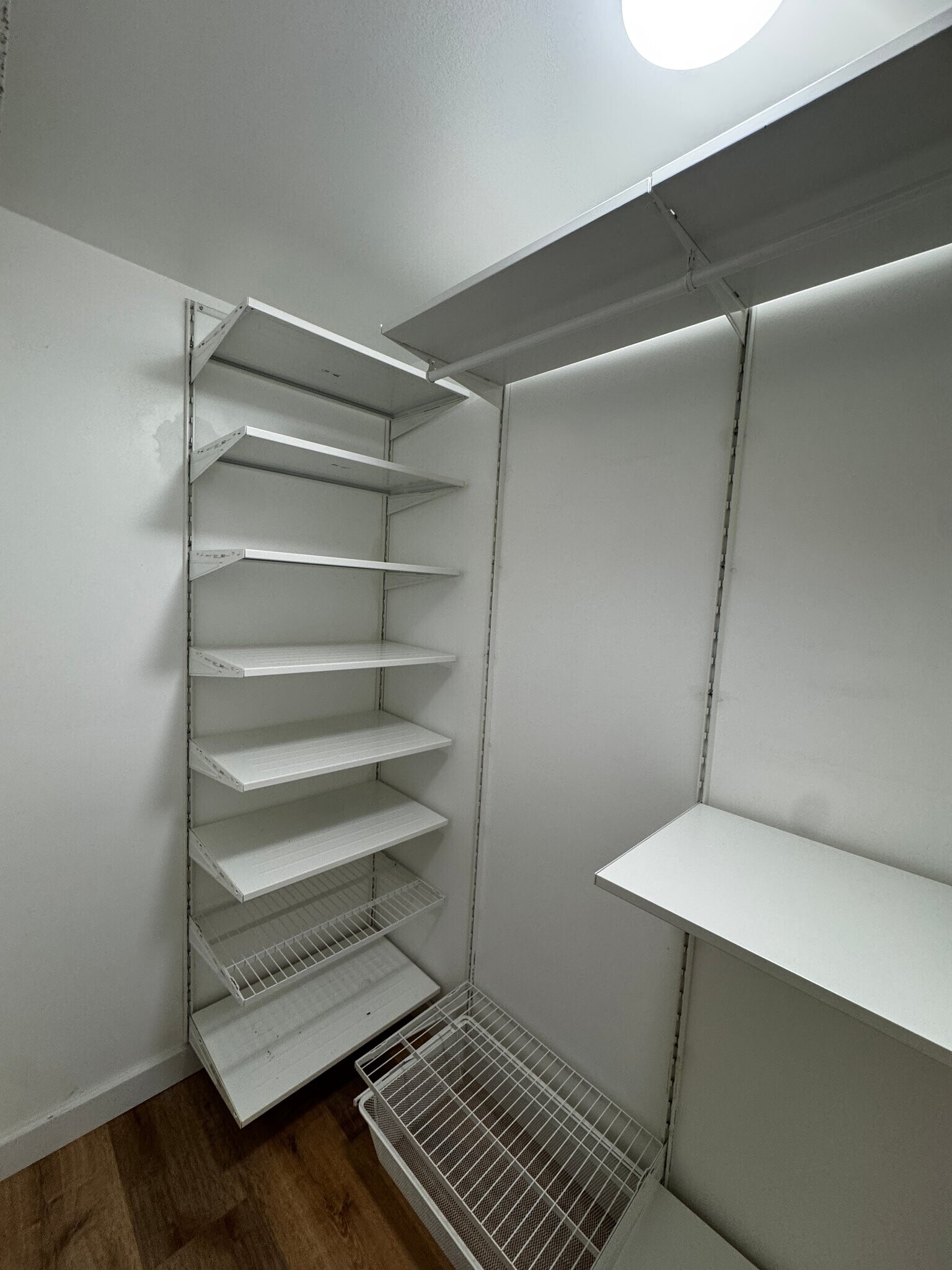 Building Photo - 2333 Hanover Dr