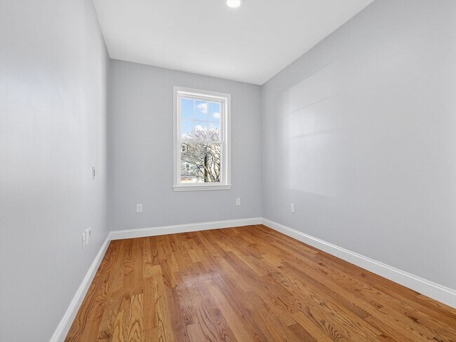 Building Photo - 238 Havre St