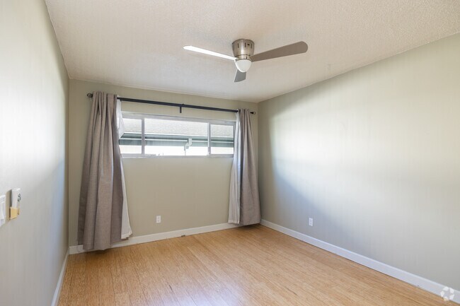 1 BR, 1BA - 750SF - Bedroom - 1438 10th St