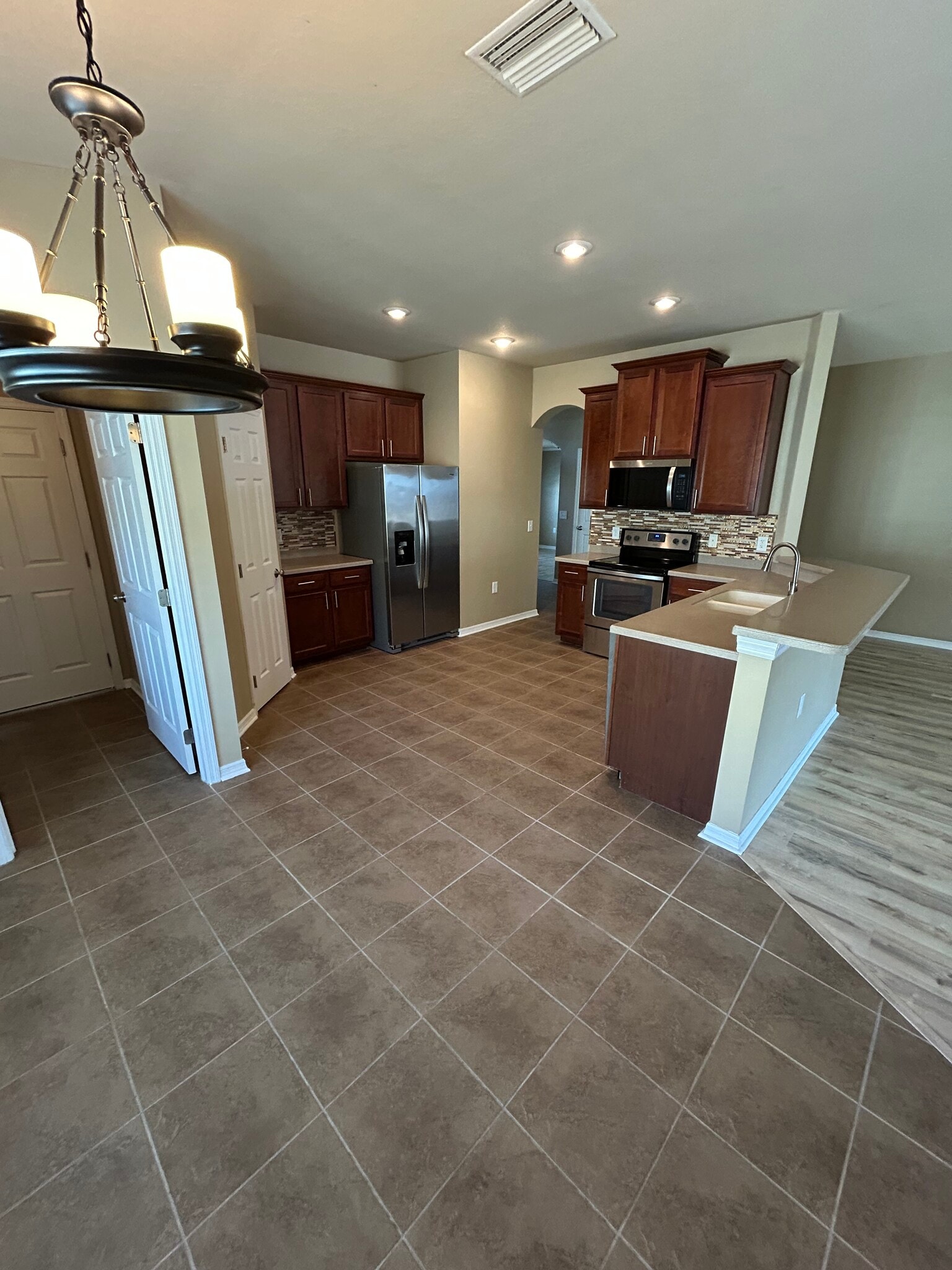 Kitchen - 11543 Tangle Creek Blvd