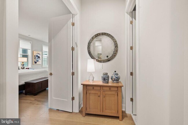 Building Photo - 43443 Croson Ln