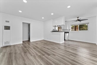 Building Photo - 511 S Verdugo Rd