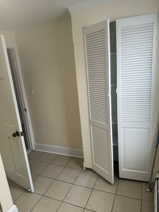 Bathroom - 86 Cottage St