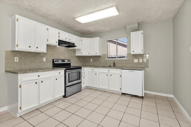 Building Photo - 22819 Capitol Landing Ln
