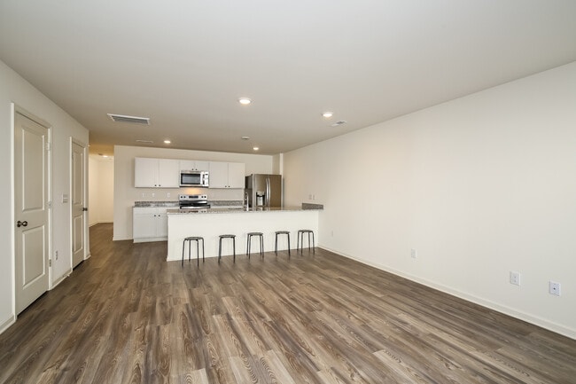 Building Photo - 109 Span Ln